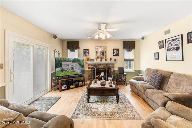 45 Woodruff Drive, Matawan, NJ 07747