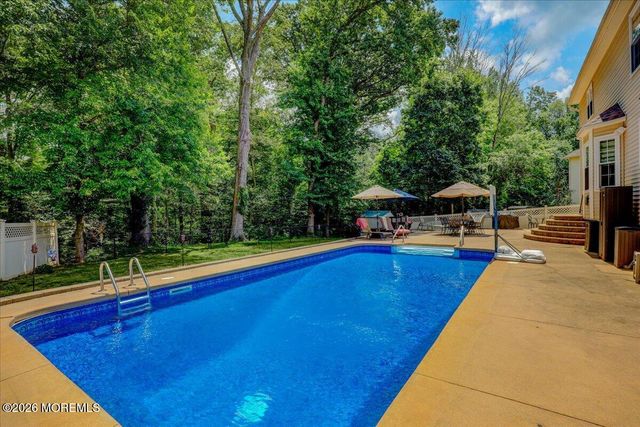 45 Woodruff Drive, Matawan, NJ 07747
