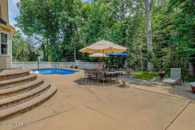 45 Woodruff Drive, Matawan, NJ 07747