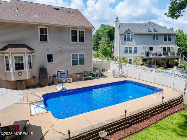 45 Woodruff Drive, Matawan, NJ 07747
