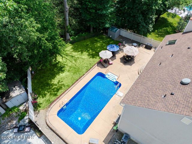 45 Woodruff Drive, Matawan, NJ 07747