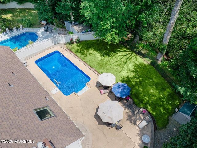 45 Woodruff Drive, Matawan, NJ 07747