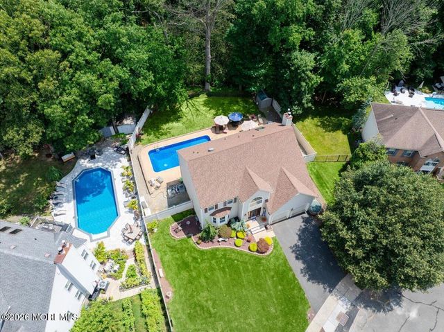 45 Woodruff Drive, Matawan, NJ 07747