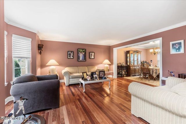45 Woodruff Drive, Matawan, NJ 07747