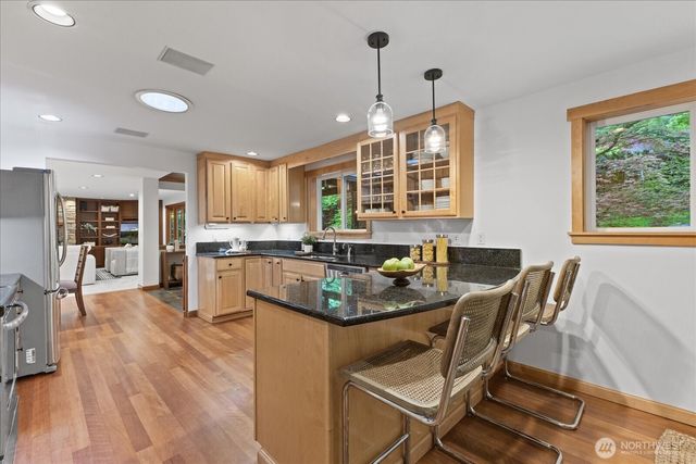 1555 Wildwood Boulevard SW, Issaquah, WA 98027
