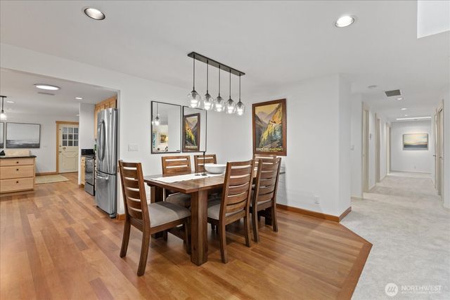 1555 Wildwood Boulevard SW, Issaquah, WA 98027