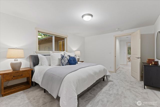 1555 Wildwood Boulevard SW, Issaquah, WA 98027