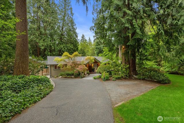 1555 Wildwood Boulevard SW, Issaquah, WA 98027