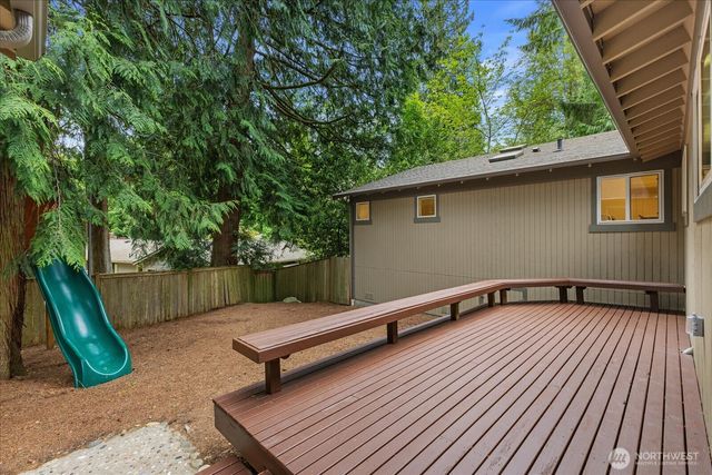 1555 Wildwood Boulevard SW, Issaquah, WA 98027