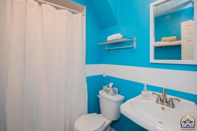 1306 NW Grove AVE, Topeka, KS 66606