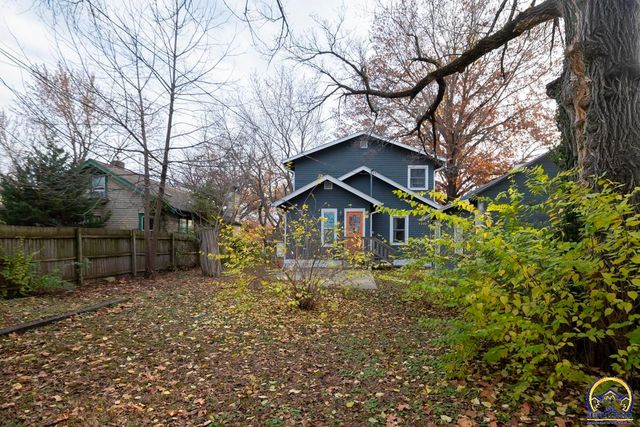 1306 NW Grove AVE, Topeka, KS 66606