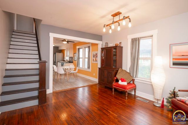 1306 NW Grove AVE, Topeka, KS 66606