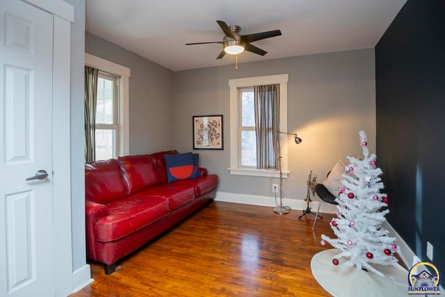 1306 NW Grove AVE, Topeka, KS 66606