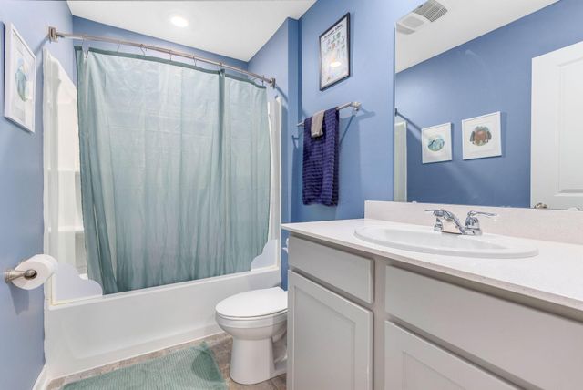 386 Kells Court E, Newark, OH 43055