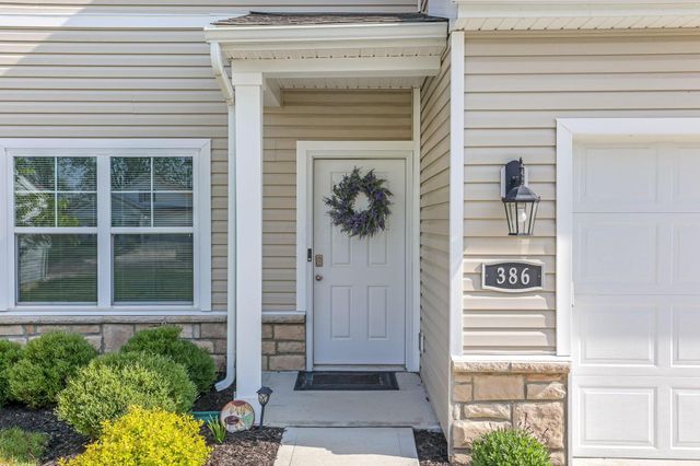 386 Kells Court E, Newark, OH 43055