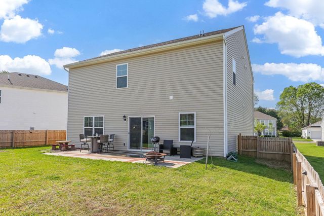 386 Kells Court E, Newark, OH 43055