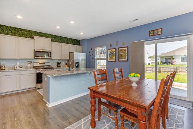 386 Kells Court E, Newark, OH 43055