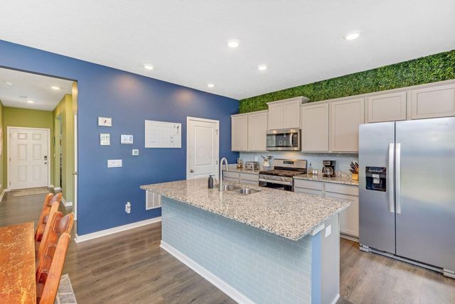 386 Kells Court E, Newark, OH 43055