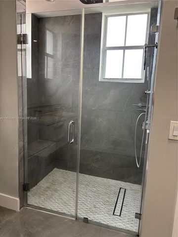 15465 SW 36th Ter, Miami, FL 33185