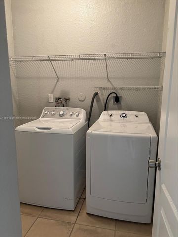 15465 SW 36th Ter, Miami, FL 33185