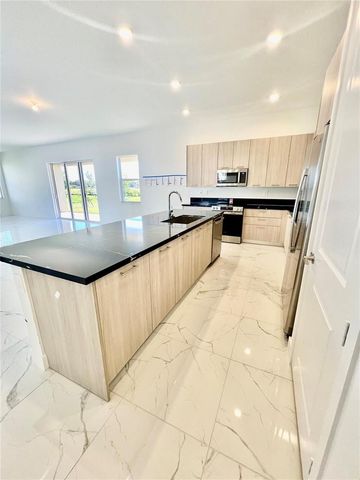 12200 SW 44th Court, Davie, FL 33330