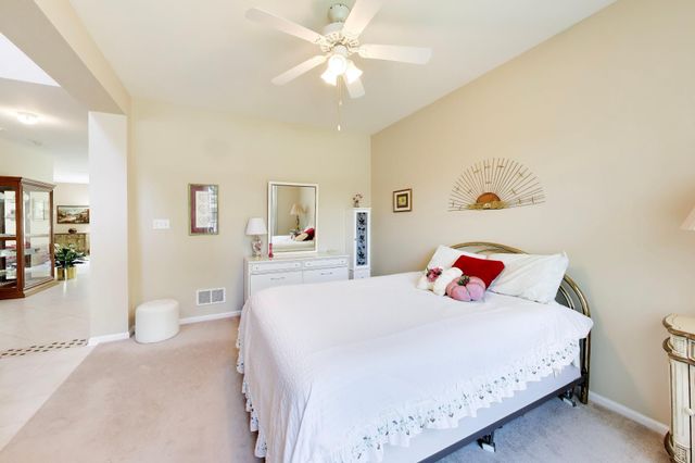 808 New Buffalo Drive, Schererville, IN 46375