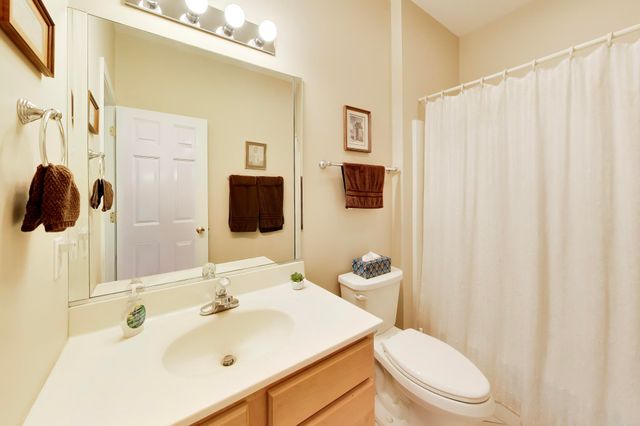 808 New Buffalo Drive, Schererville, IN 46375