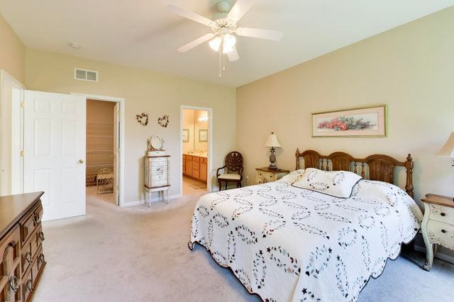 808 New Buffalo Drive, Schererville, IN 46375