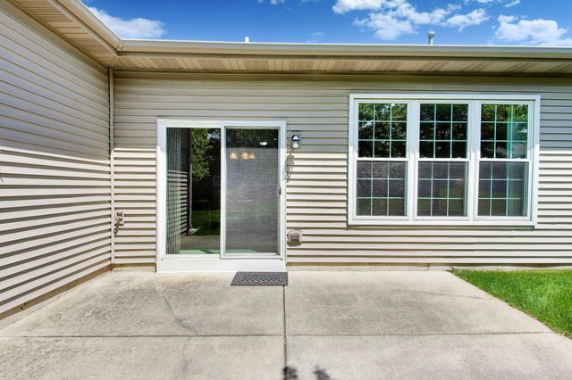 808 New Buffalo Drive, Schererville, IN 46375