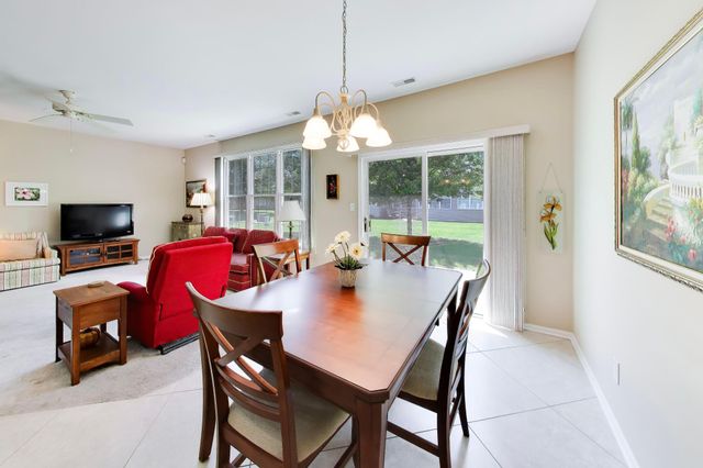 808 New Buffalo Drive, Schererville, IN 46375