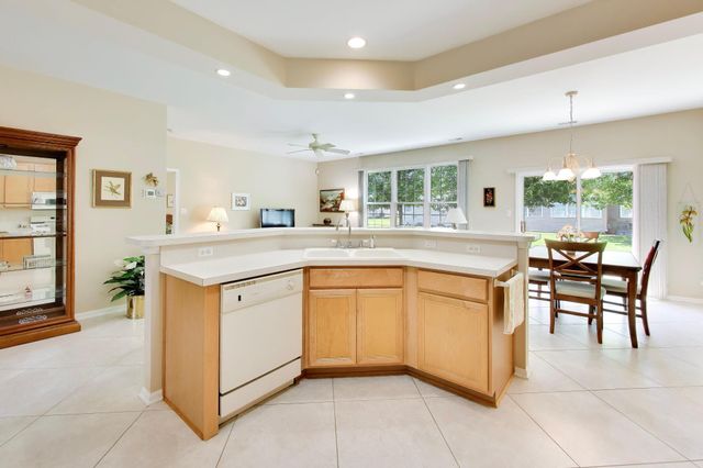 808 New Buffalo Drive, Schererville, IN 46375