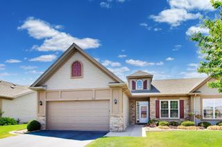 808 New Buffalo Drive, Schererville, IN 46375