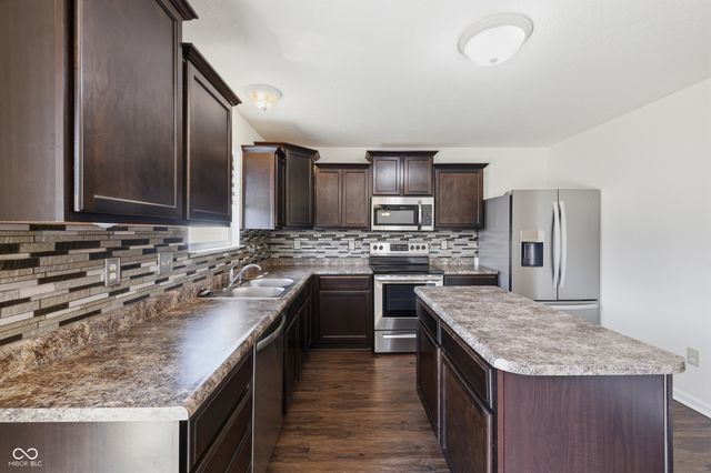 8439 Pippen Place, Camby, IN 46113