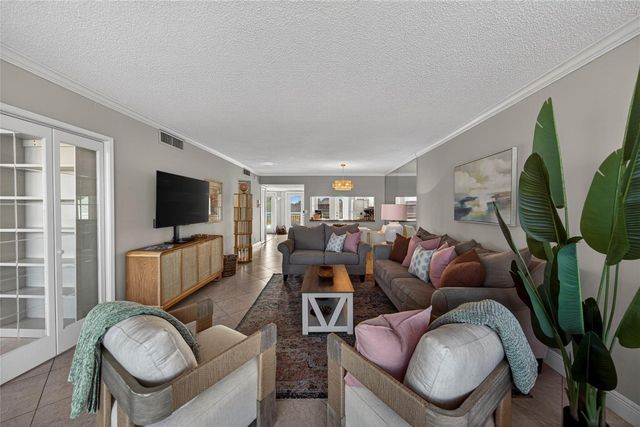 3180 NE 48th Court 412, Lighthouse Point, FL 33064