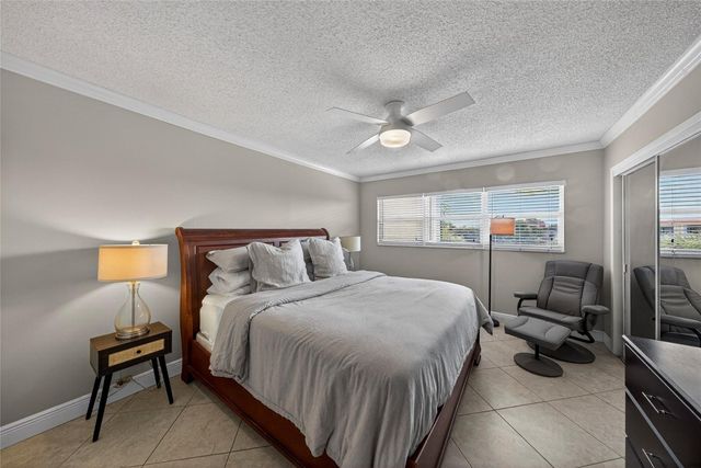 3180 NE 48th Court 412, Lighthouse Point, FL 33064