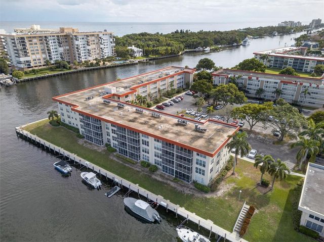 3180 NE 48th Court 412, Lighthouse Point, FL 33064