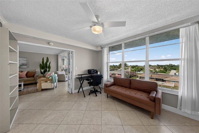 3180 NE 48th Court 412, Lighthouse Point, FL 33064