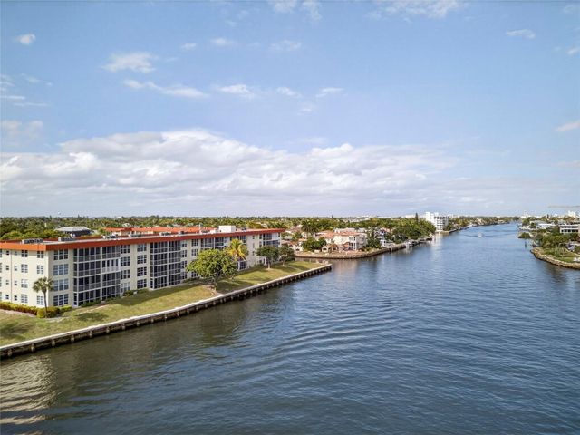 3180 NE 48th Court 412, Lighthouse Point, FL 33064