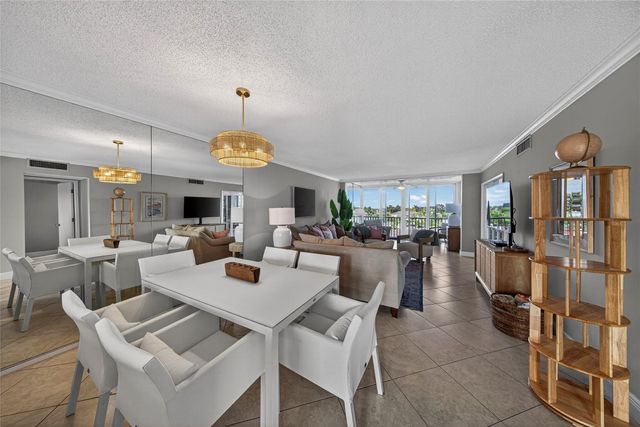 3180 NE 48th Court 412, Lighthouse Point, FL 33064