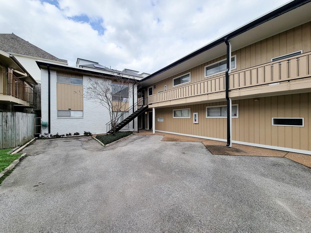 1418 Vermont Street 9, Houston, TX 77006