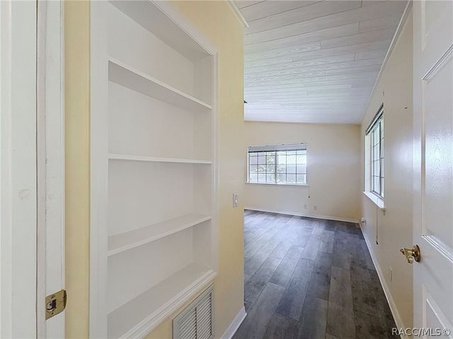 11 Patricia Road, Yankeetown, FL 34498