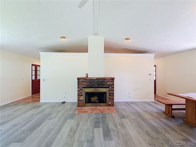 11 Patricia Road, Yankeetown, FL 34498