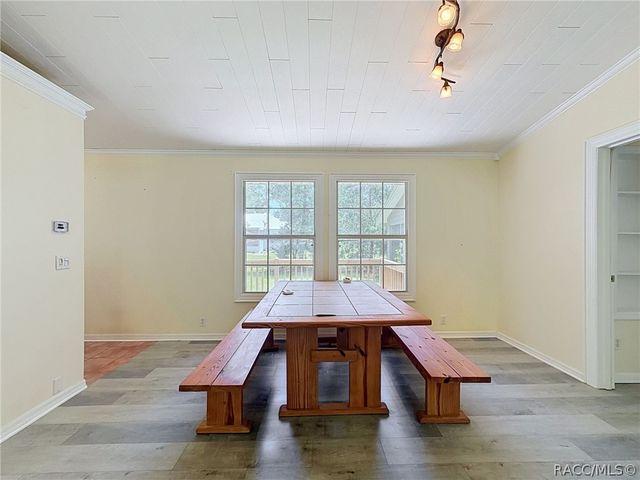 11 Patricia Road, Yankeetown, FL 34498