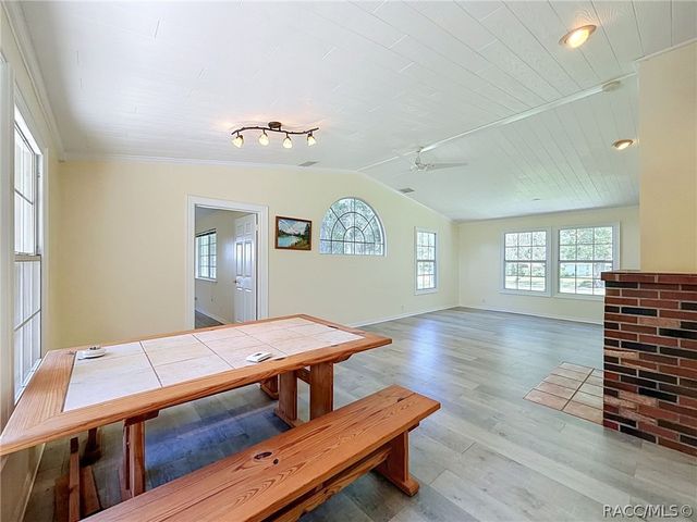 11 Patricia Road, Yankeetown, FL 34498