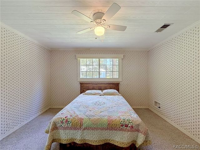 11 Patricia Road, Yankeetown, FL 34498