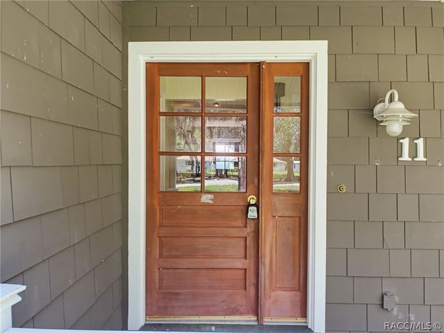 11 Patricia Road, Yankeetown, FL 34498