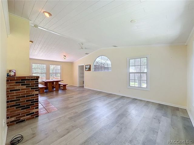 11 Patricia Road, Yankeetown, FL 34498