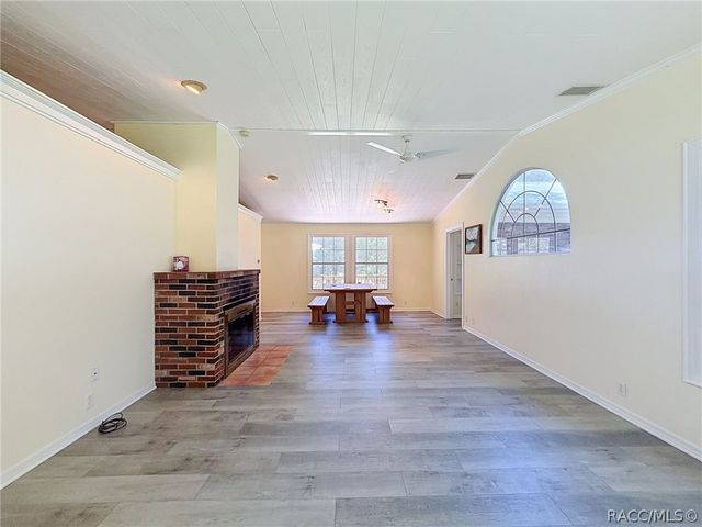 11 Patricia Road, Yankeetown, FL 34498