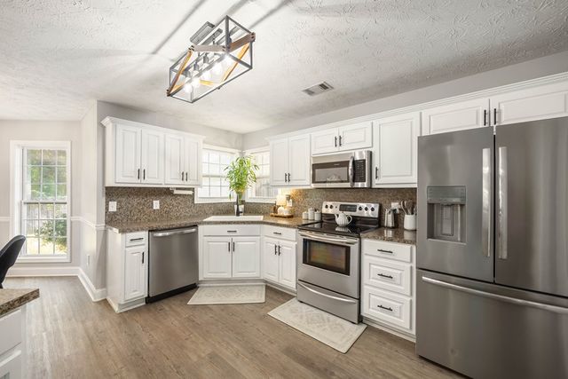 366 Lee Road 2138, Phenix City, AL 36870