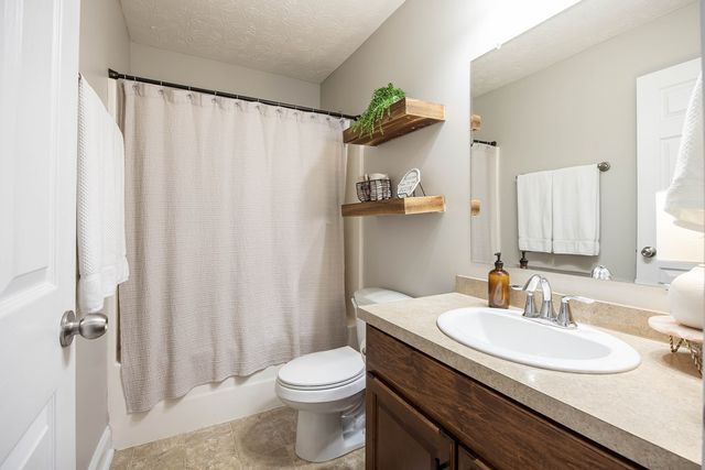 366 Lee Road 2138, Phenix City, AL 36870